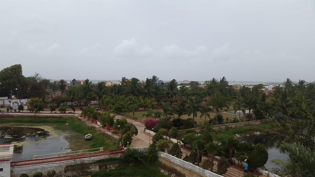 Hotel Krishna Park Resort Diu Exteriör bild